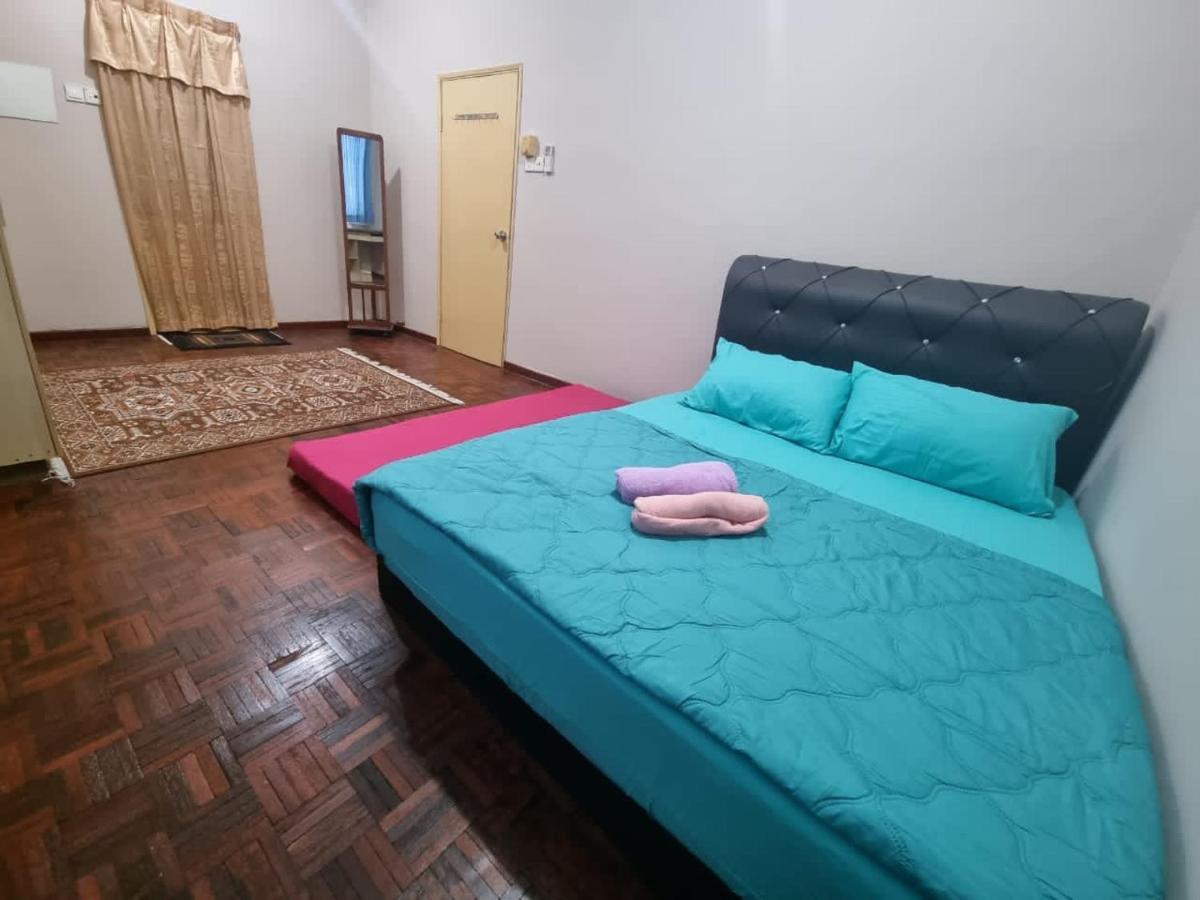 D'Lestari Homestay Сери Кембанган Екстериор снимка